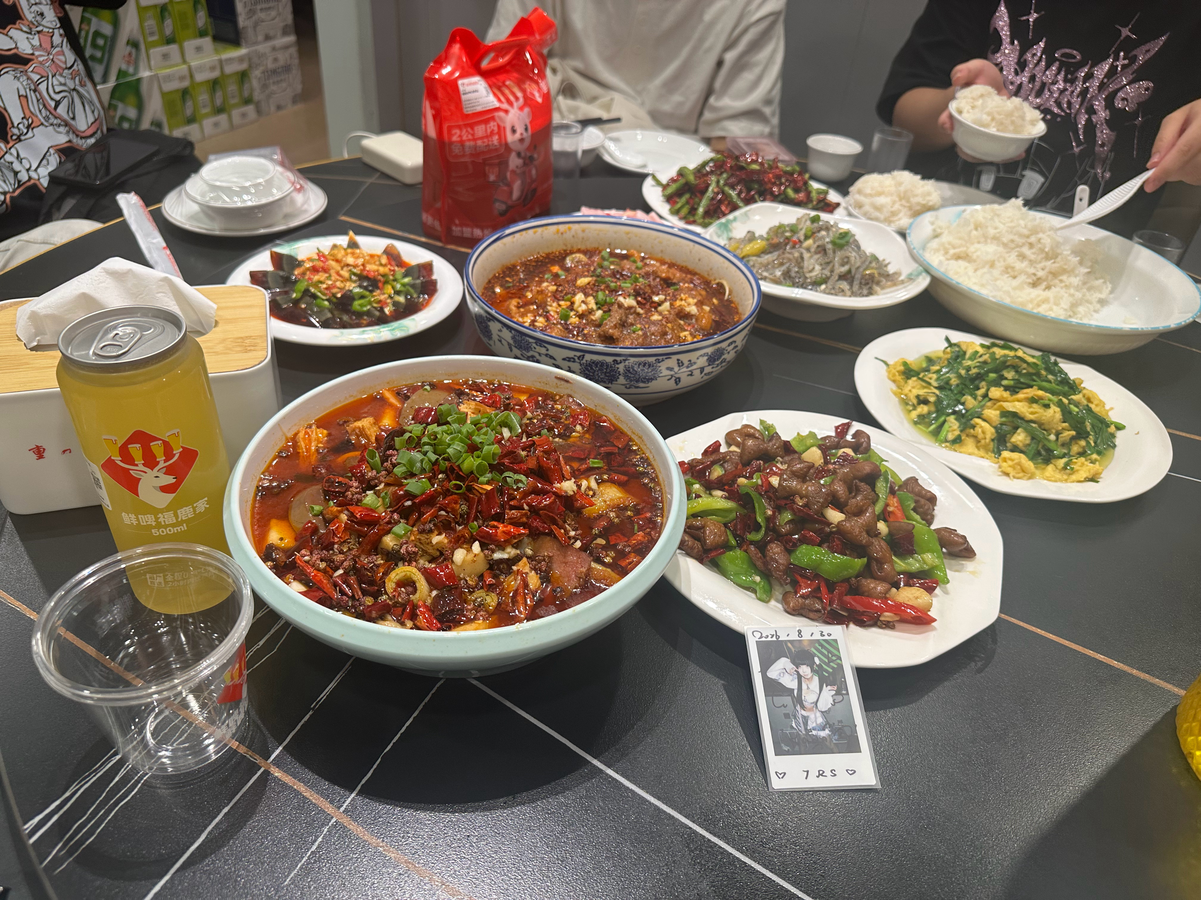 好想永雏小怡的一天，麦粒肿速速远离！下班吃个川菜～ ​​​