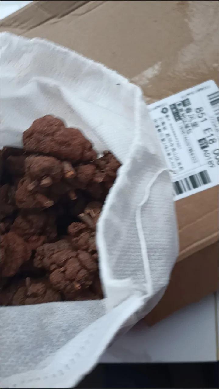 消瘤果是草药材，清热解毒散包块。能否消瘤待验证？保健身体很应该！