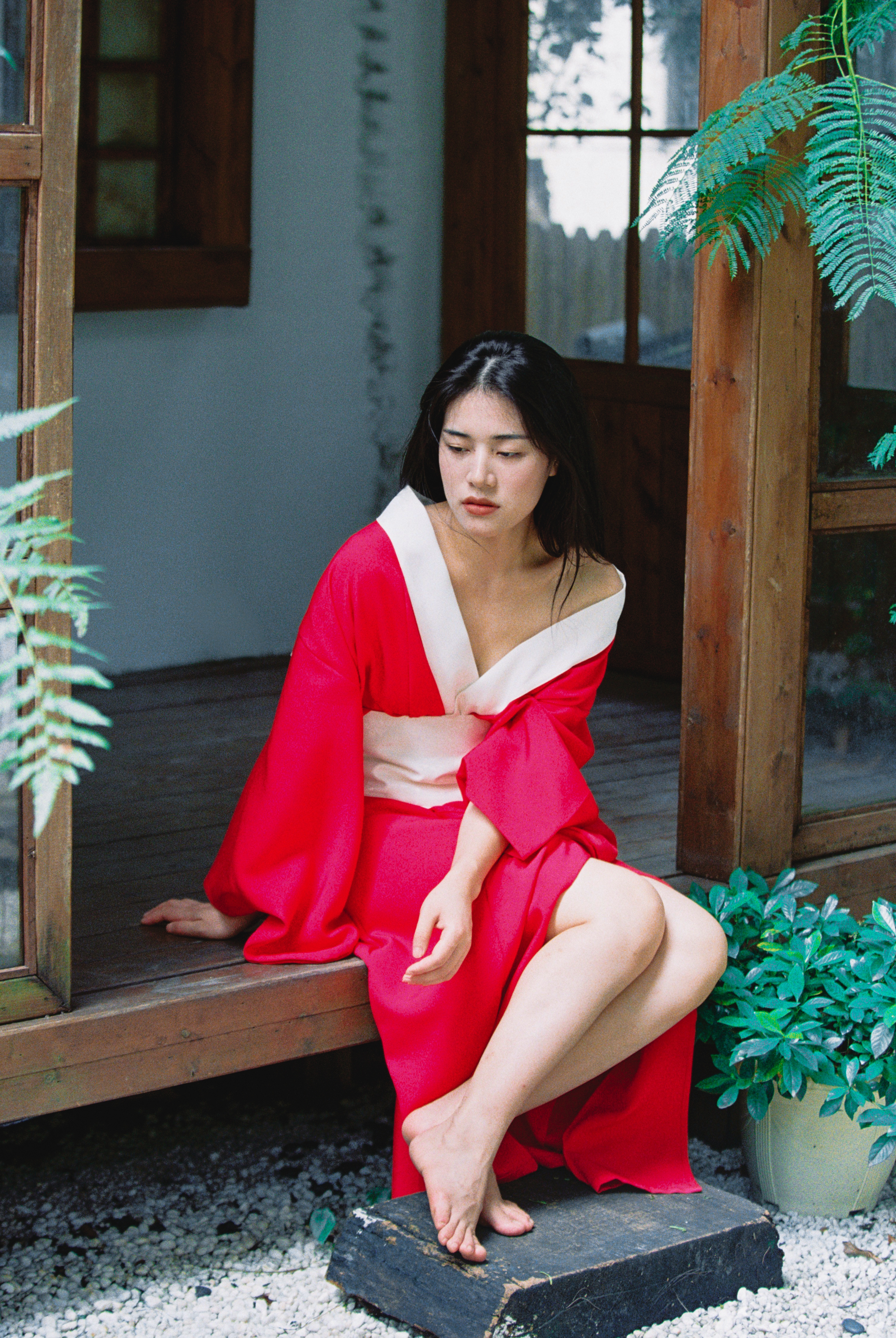 红色是一团永不熄灭的火焰#胶片##人像#  ​​​
