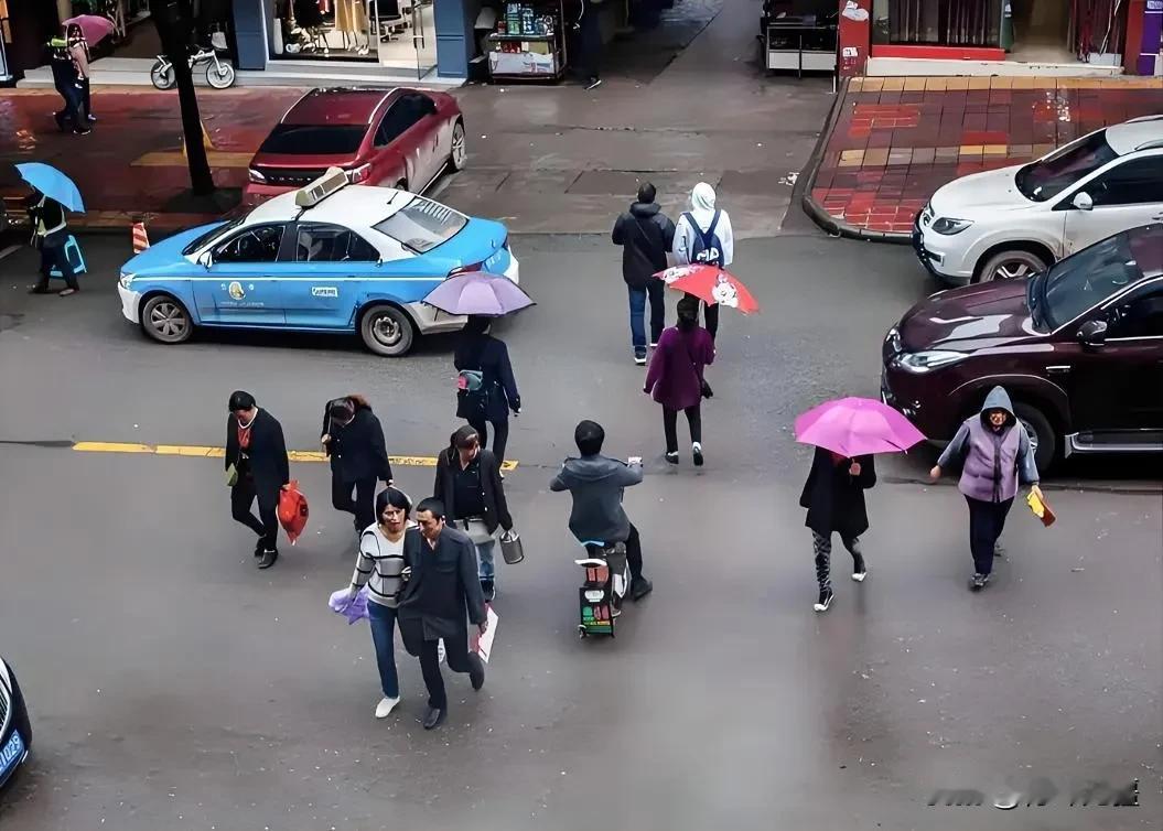 “如今这年头，没点情商怎么混得下去？”
当你听信了这句话，将会是个十全的傻子。