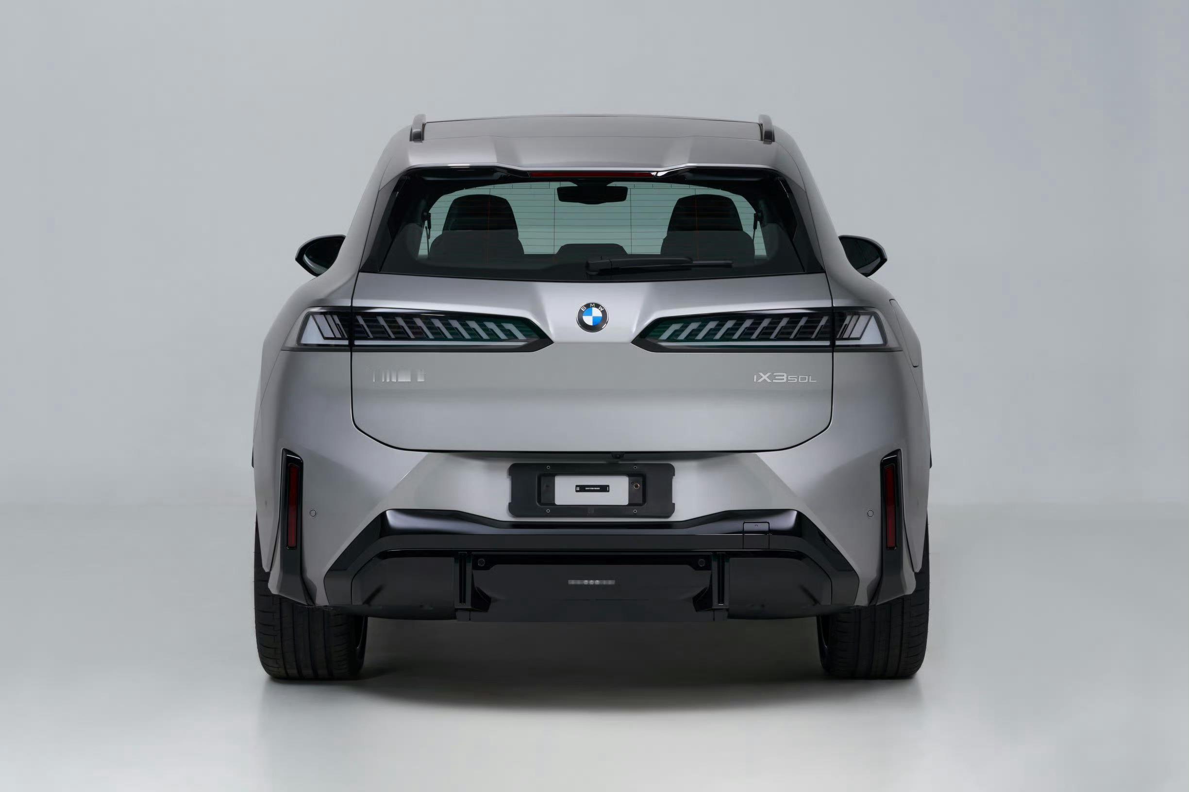 慢慢习惯宝马新时代的语言风格，新款iX3国产今年上市，造型还是挺不错的有个性 