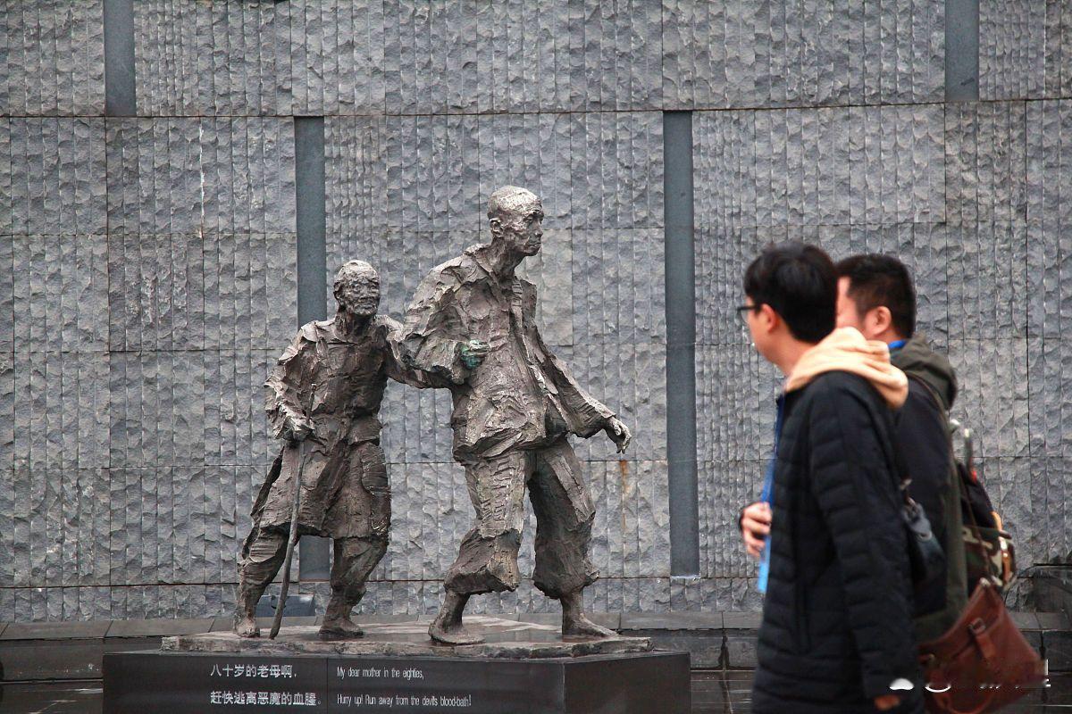 日本为何永远无法获得国际社会的信任？这个问题要从历史的伤口里找答案。当德国总理勃