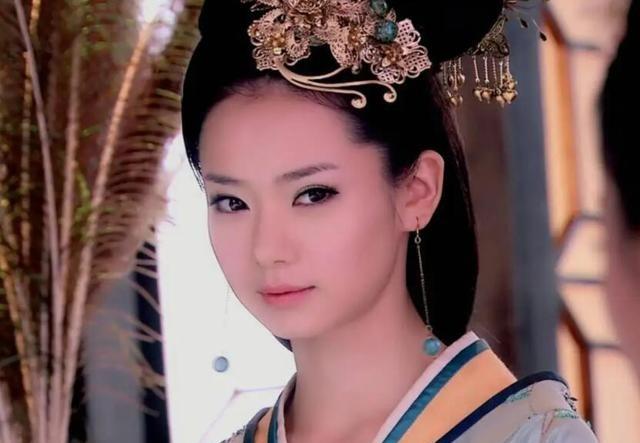 话说在西汉那个时代，皇室里总有些事让人猜不透，尤其是那些权贵之间的纠葛。馆陶公主