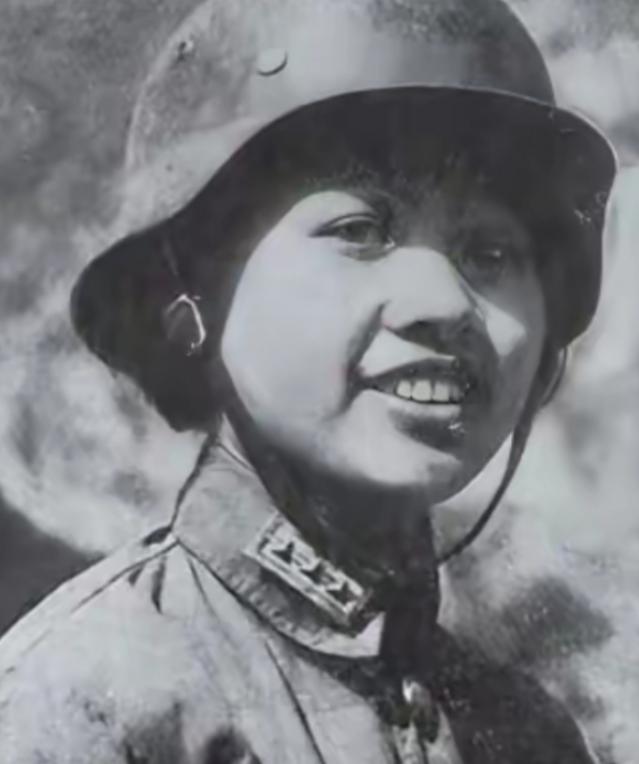 1942年，野人山吃人不吐骨头，几千条汉子倒在了里面，却偏偏有一个女兵活着走了出