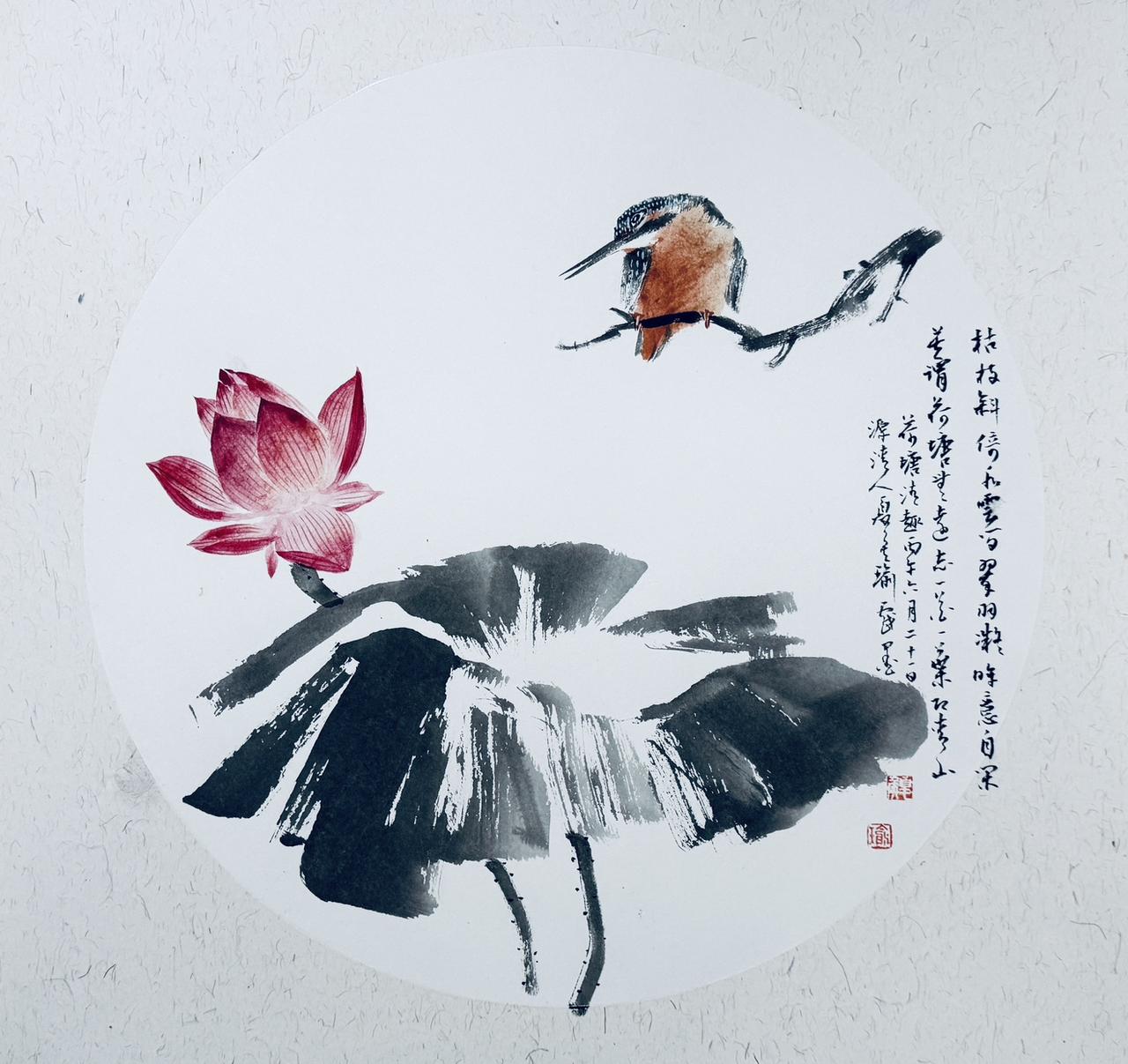 翠鸟临波，一花一叶即青山！
题画诗
《翠鸟临波》——池塘顽童
枯枝斜倚水云间，翠