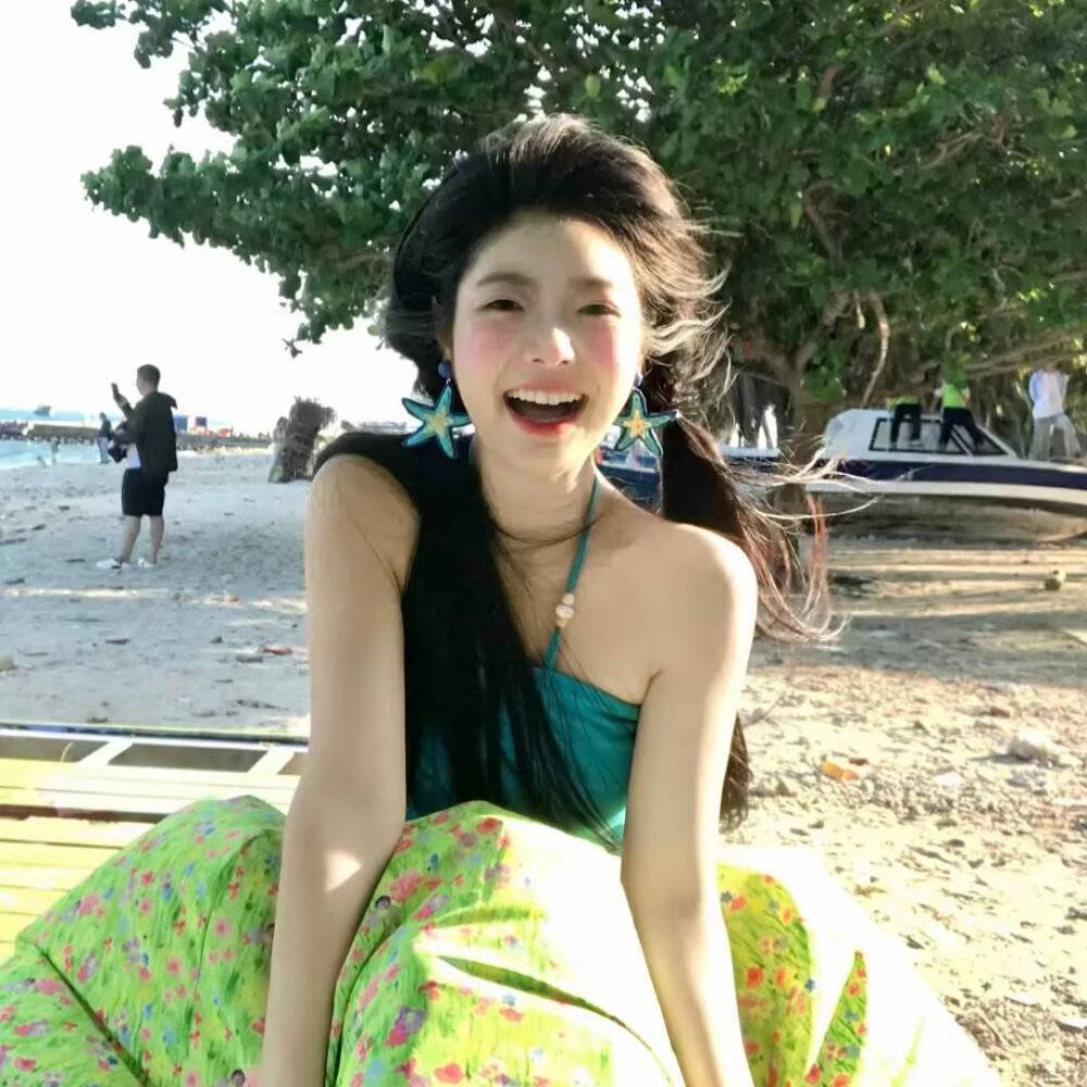 我爱啊，我怎么不爱，我故意疏远你不是讨厌你，而是那种爱而不得，无可奈何，真的太难