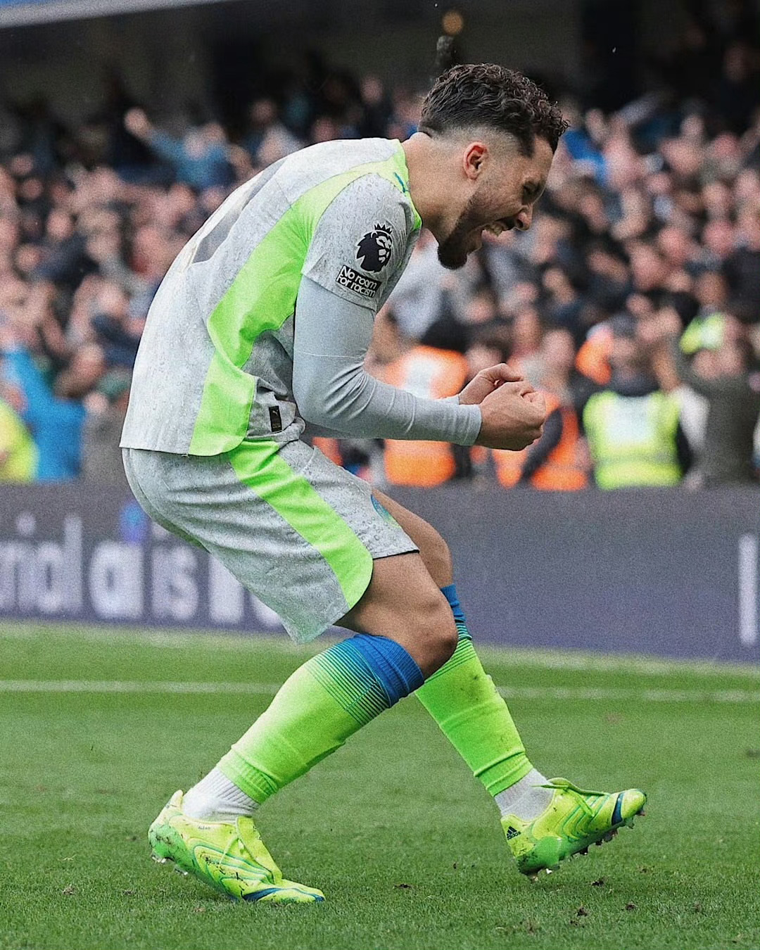 9球13助攻！曼城超值捡漏，3600万欧签下新德布劳内，身价暴涨英超第32轮，曼