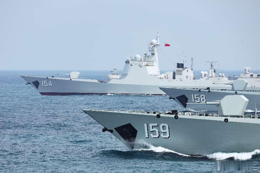 159日喀则舰、158宿州舰、154厦门舰 