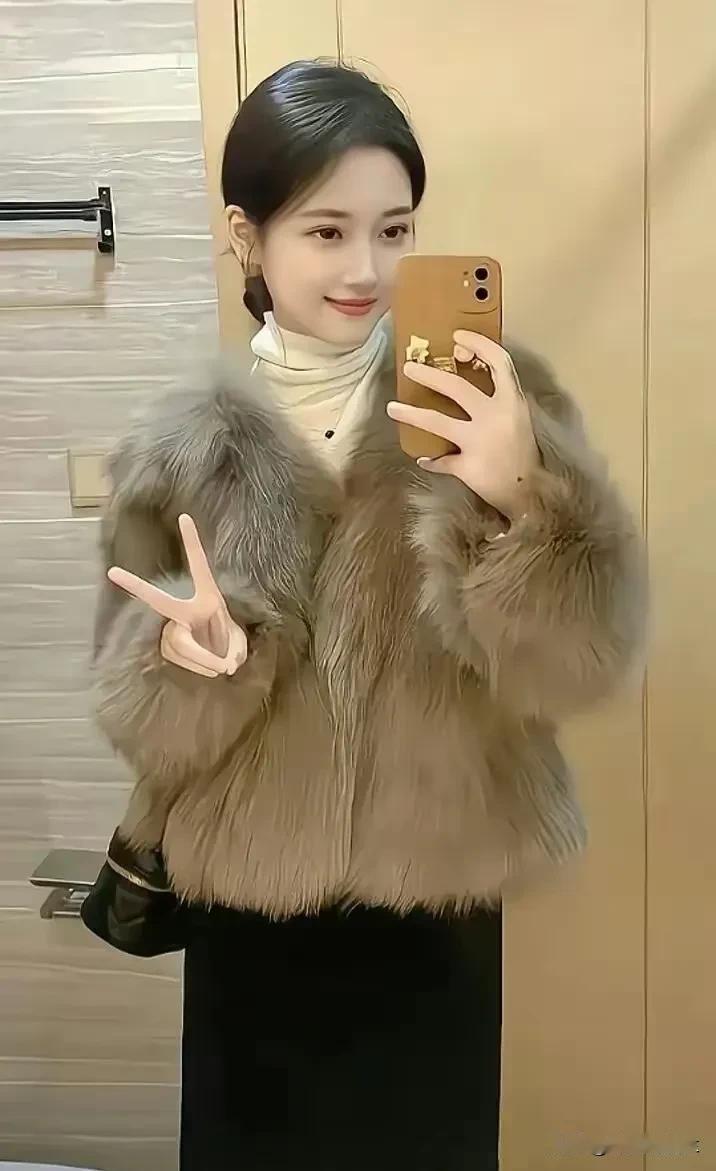 这个冬天，来件毛呢大衣吧#甜美大衣穿搭# #甜妹冬日穿搭# #美眉穿搭分享#