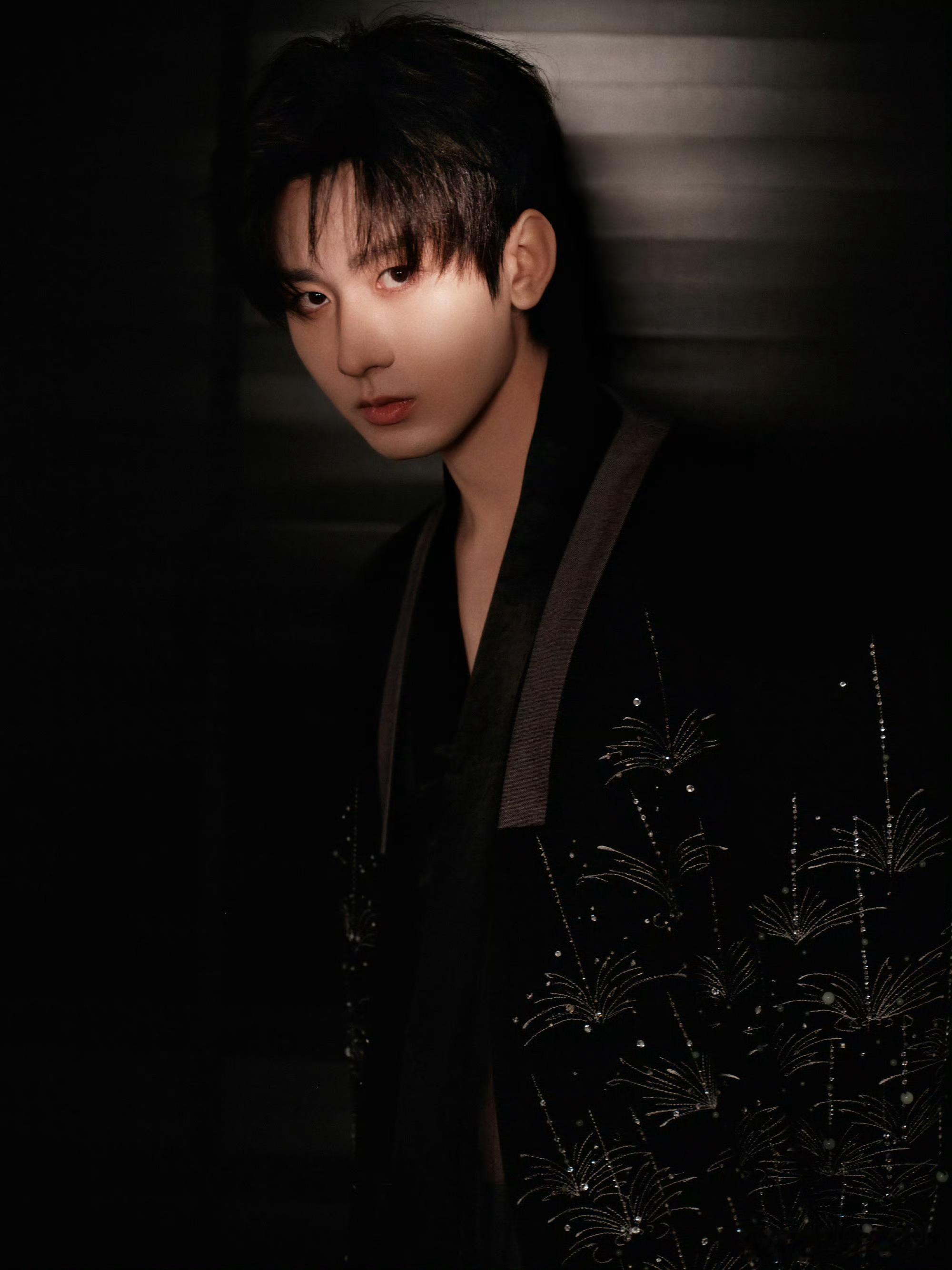 成毅天地剑心cy成毅王权富贵成毅，对你是招摇过市，明目张胆，溢于言表的喜欢| 长