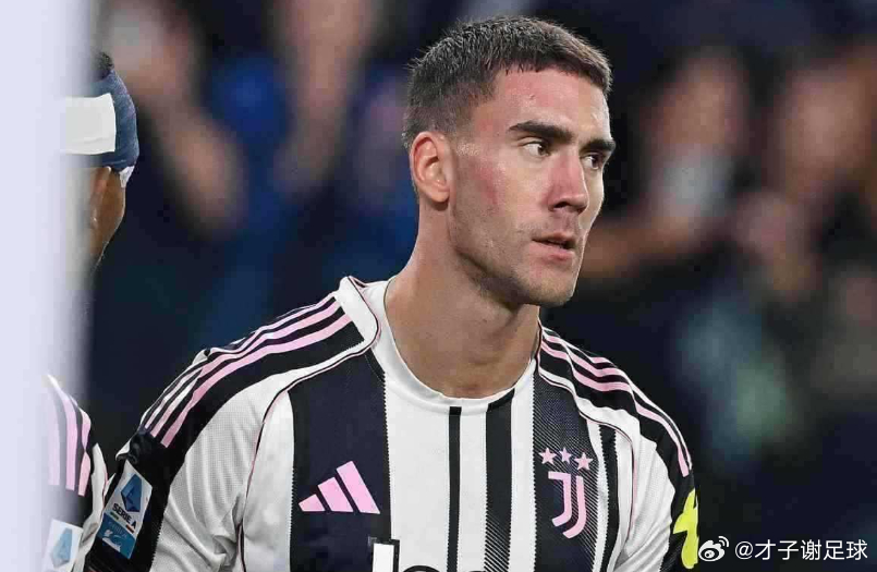 转会专家斯基拉消息，尤文图斯与弗拉霍维奇的续约谈判正在进行中。斯基拉表示，尤文已