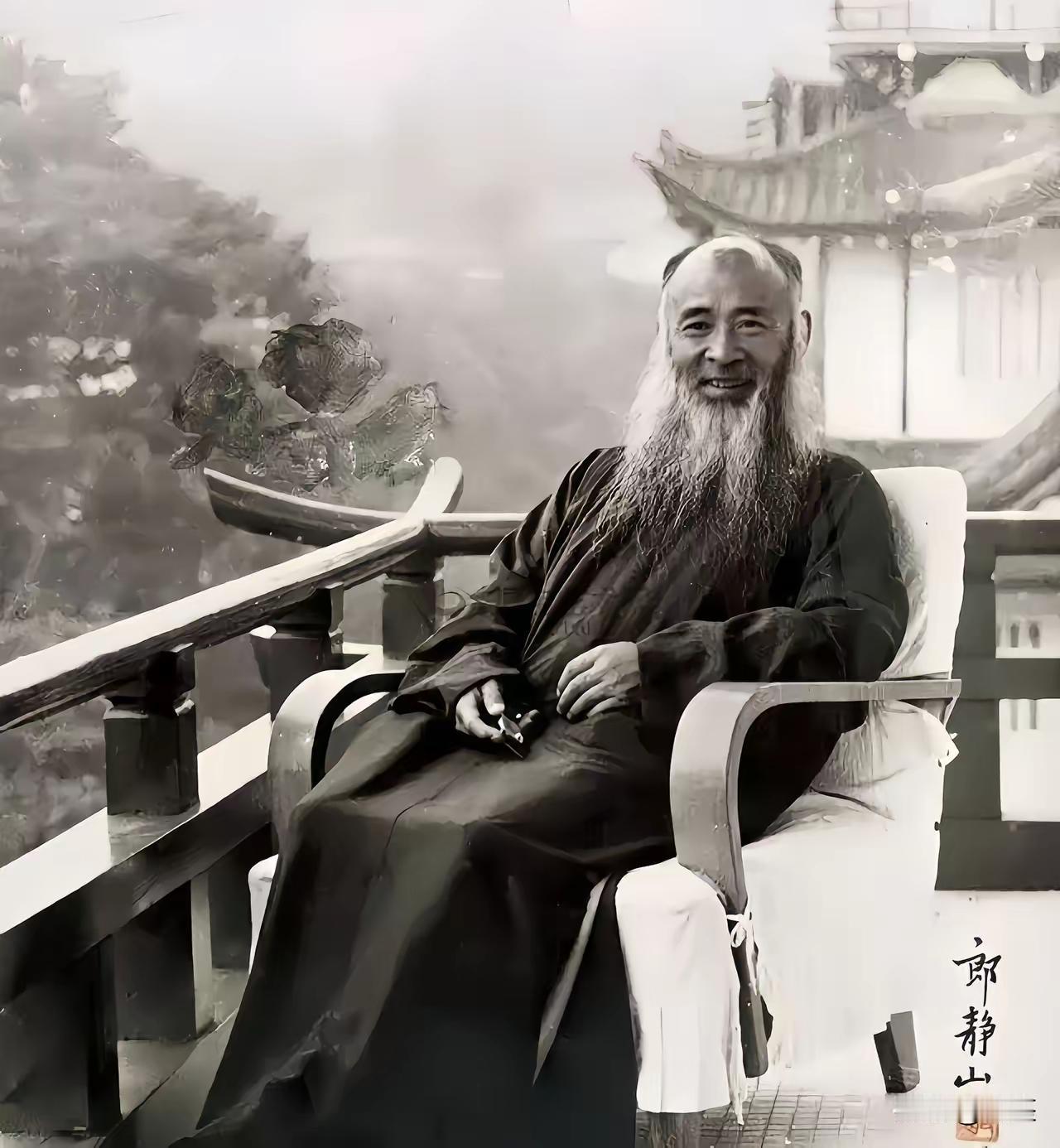 1931年，徐悲鸿不惜花费重金买下一幅石涛“真迹”，邀好友张大千共赏。张大千只瞥