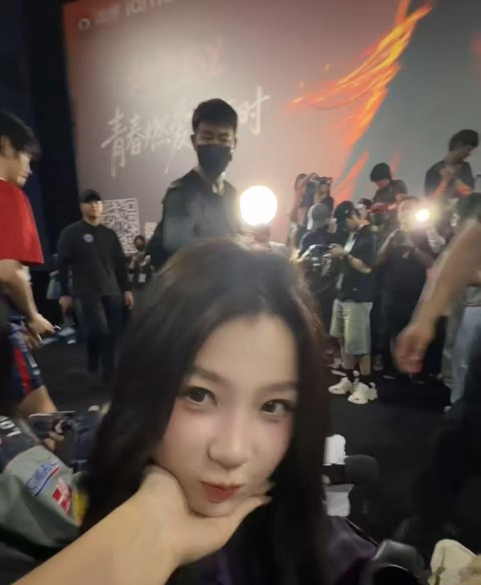 我托了虞书欣的脸我托了虞书欣的脸！ 