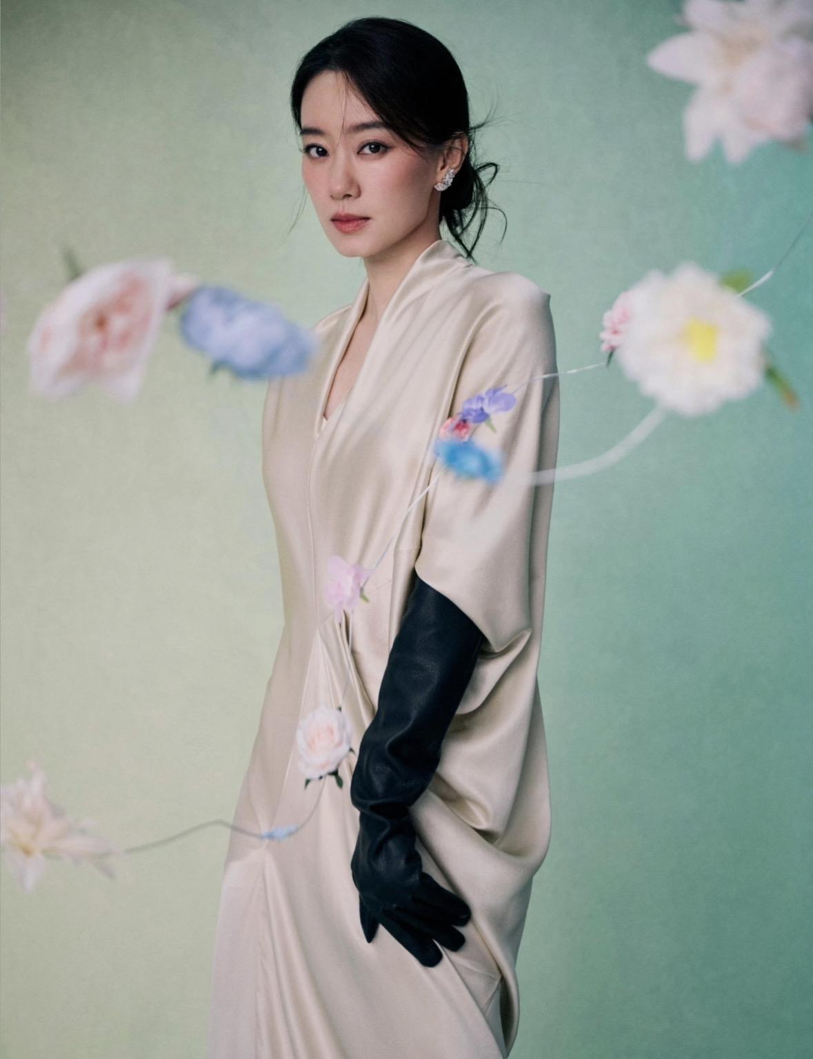 2026-1986=40岁了，看了何润东，很多人都劝张小斐趁早生，和张小斐同龄的