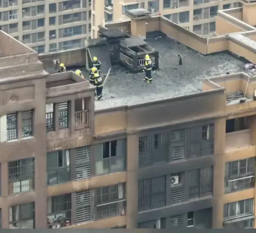 太惨烈了，南京一小区从底烧到顶致4人死亡，知情人透露起火原因，太可恨了！一位市民