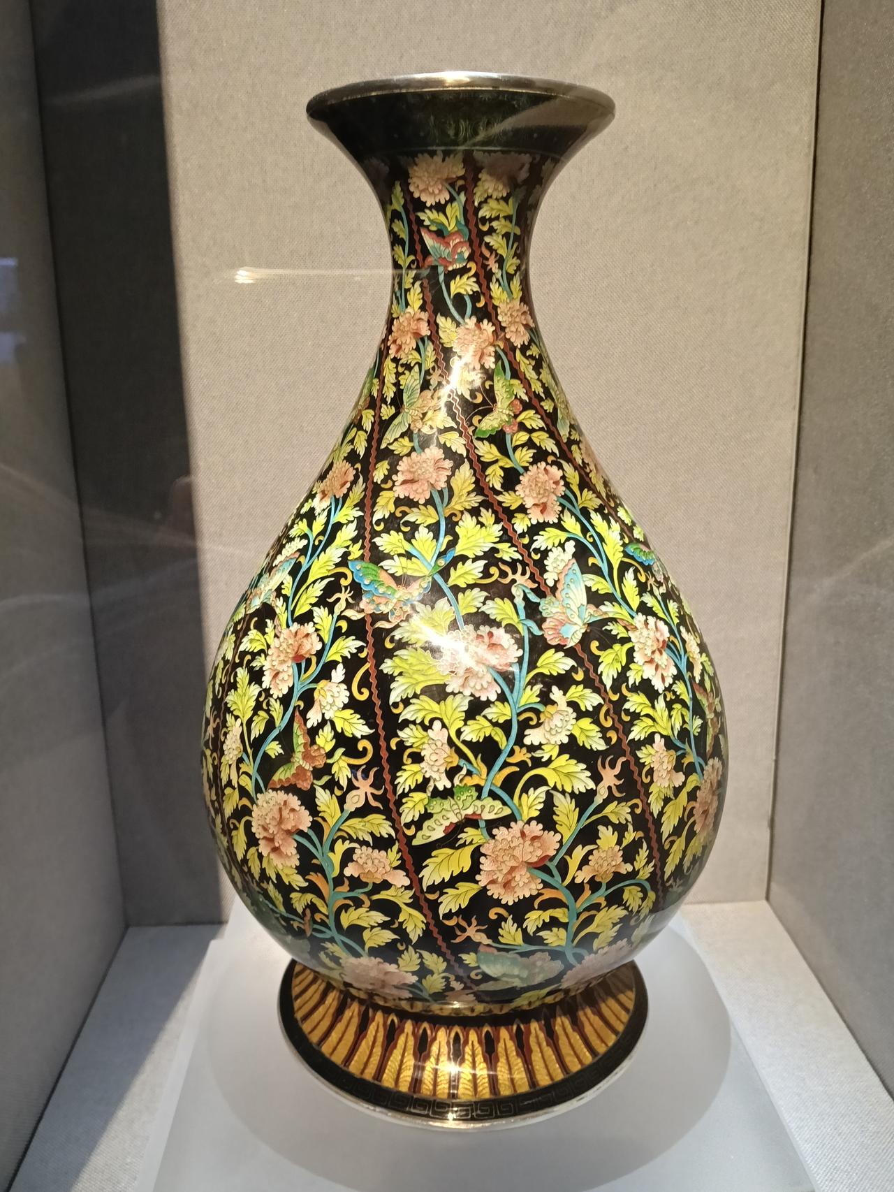 夏日生活打卡季 夏日逛工艺美术展，简直是消暑又涨知识的绝佳选择！
7月11日，兴