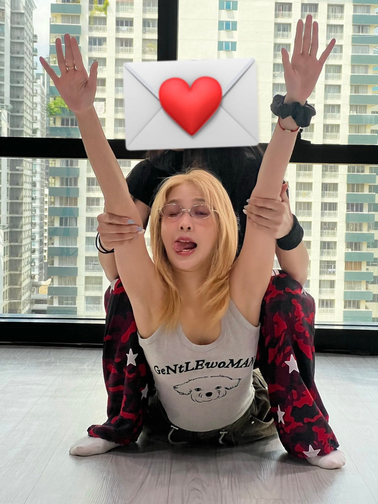 JanJingjing 🦊🐯janjingjing“P'Jan来报到啦，新的