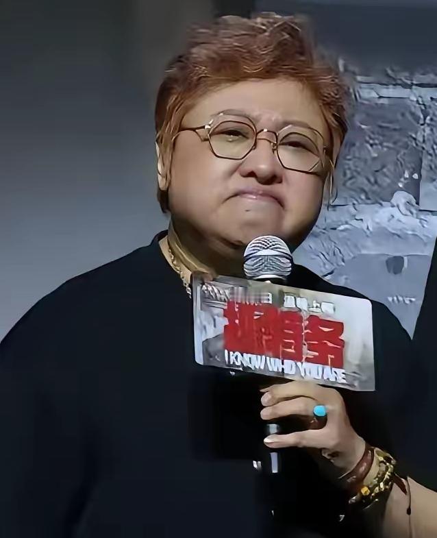 不少人说“走个面”这件事让韩红饱受争议。韩红性情直率，说话直来直去，少了几分委婉