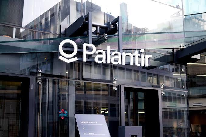 美国右翼大亨彼得·蒂尔的军工数据公司 Palantir  ，到底有什么问题，被很