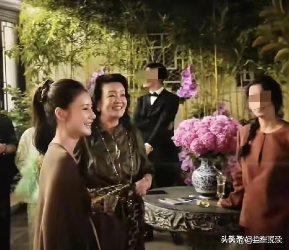 悄悄问一句
大家发现马筱梅的小心机了么

最近汪公子晒
大玥儿又火了一把

大家