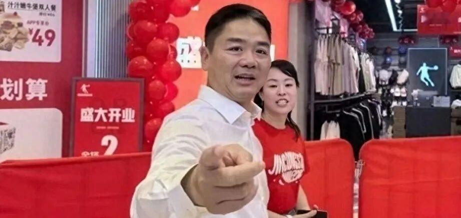 京东折扣超市真是开到哪火到哪，最近北京首店开业，吸引超过3万名顾客前往体验，太火