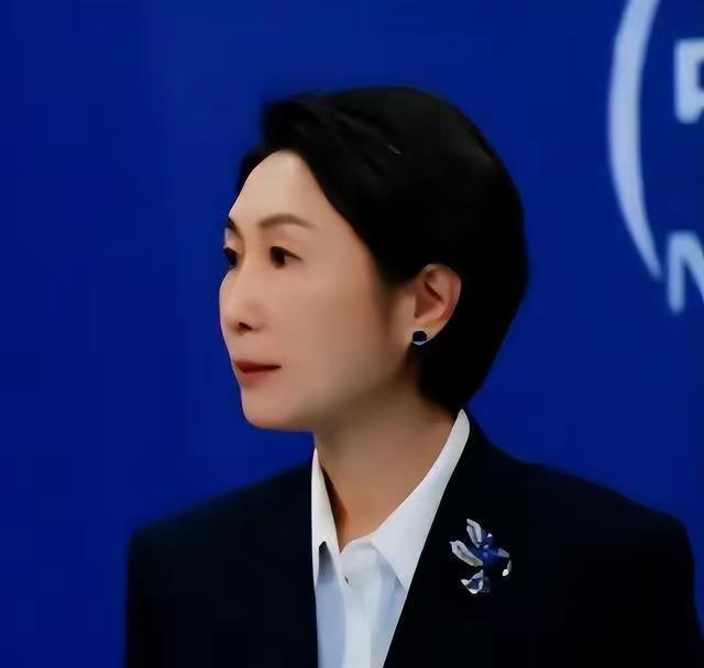 中美关系对全球经济的影响可太大了。中美作为全球前两大经济体，它们打个“喷嚏”，全