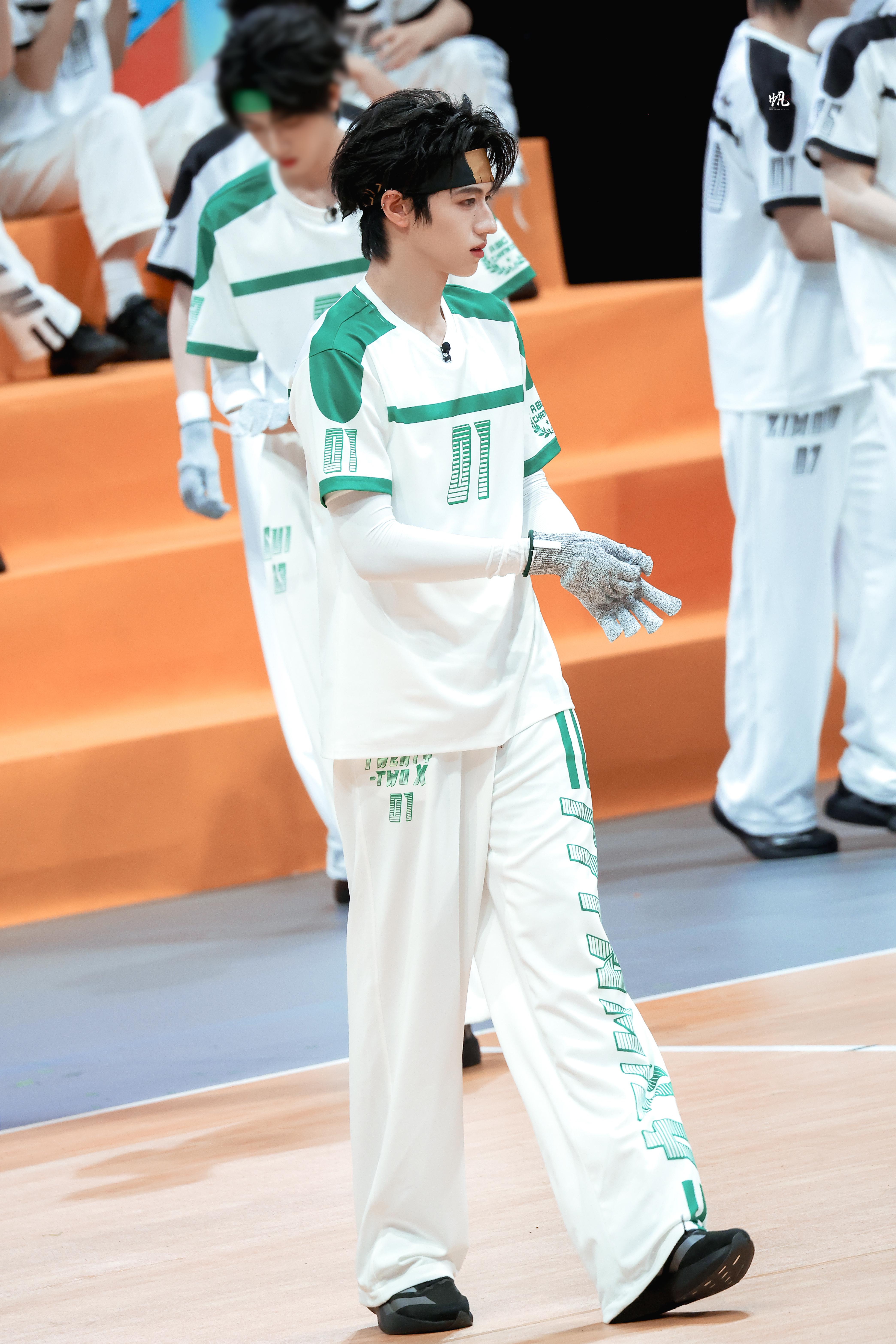 （📸）新造型 长长一条咪·tf家族运动会 ·朱志鑫随舞直拍