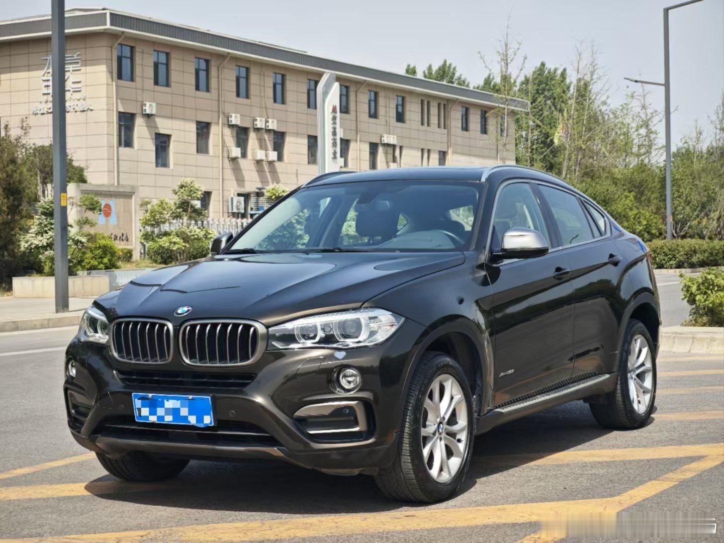 最新车源:宝马X6，2017年7月户，8万公里，车况精品，内饰新！现在入手性价比