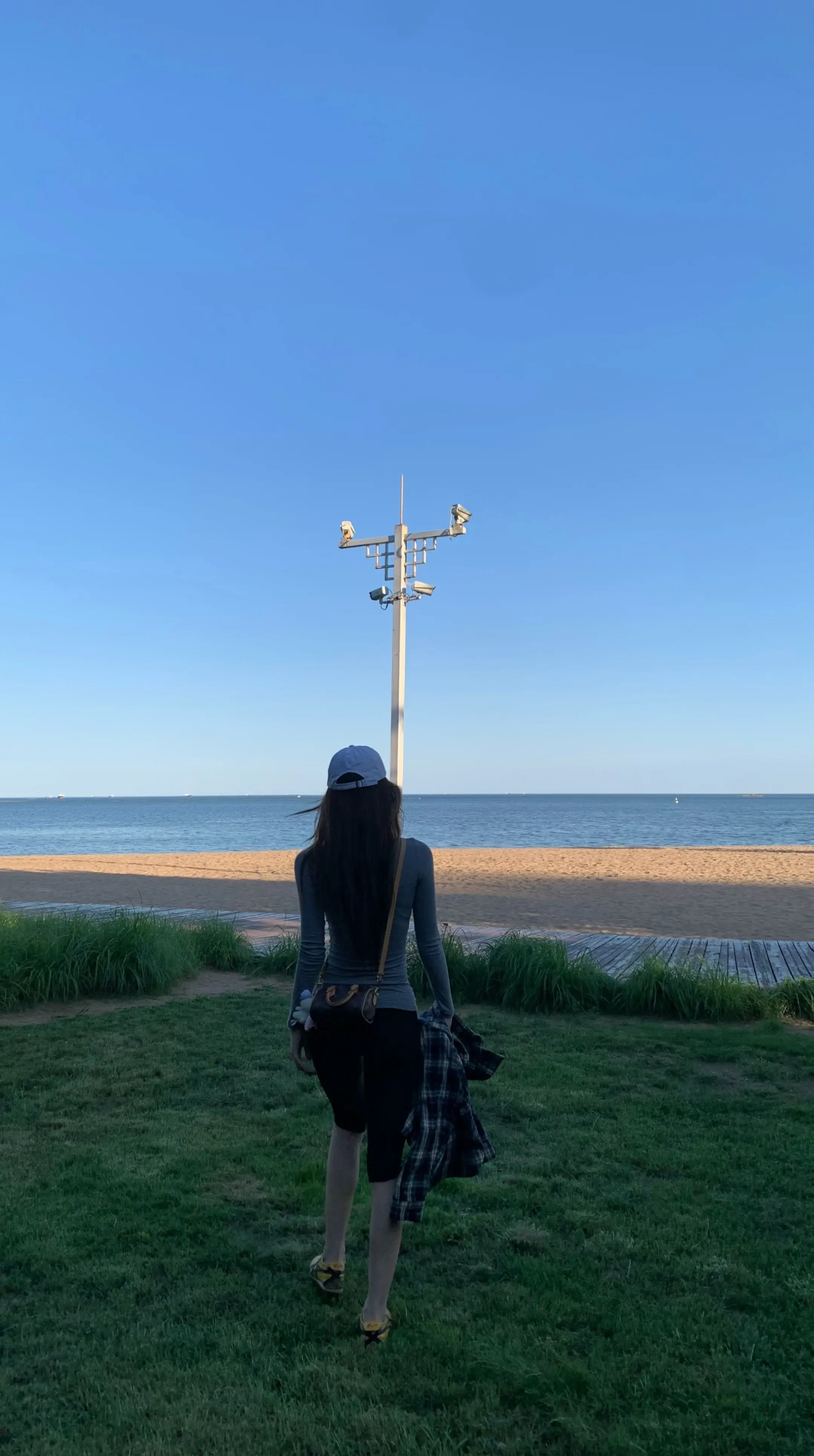 ☀️☁️🌊Sunshine goes out, I go out
