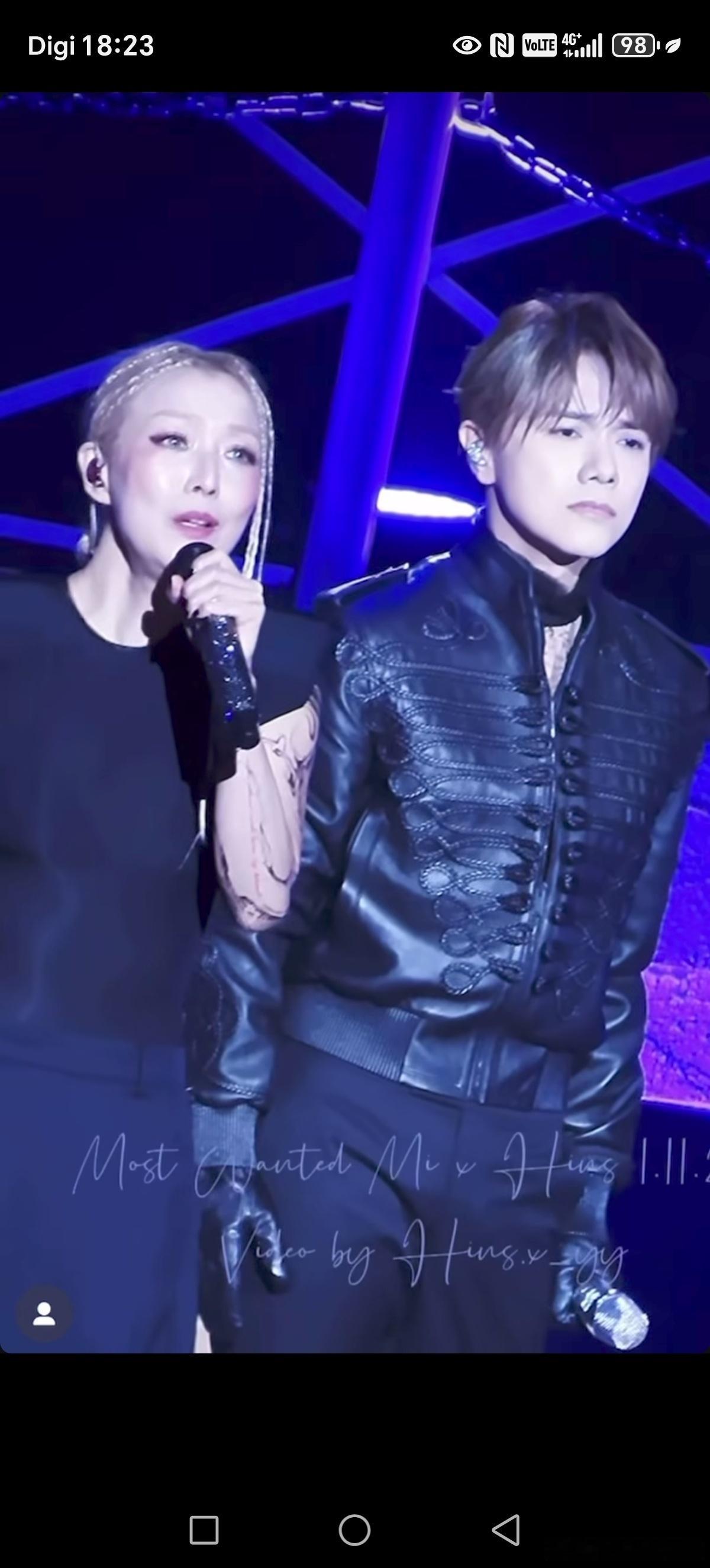 郑秀文游刃有余我累得够呛 串烧歌曲一首接一首，气息依然稳定从容。这种舞台掌控力，