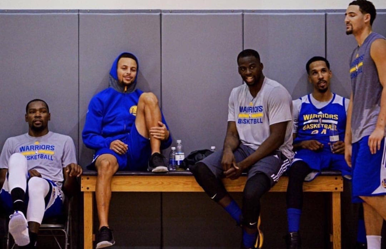 追梦博客说自己当初如果放开手脚 说不定能进入NBA的75大行列 其实他的意思我是