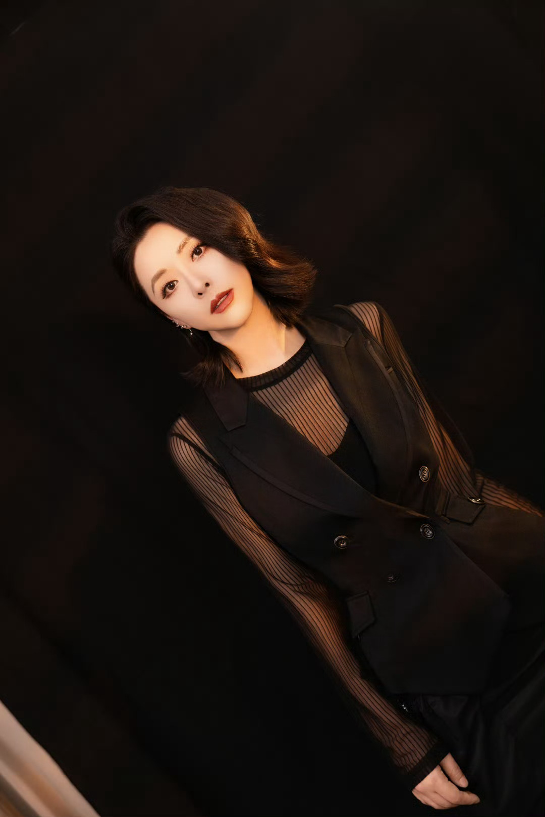 黄小蕾 进来头一波都喝大了黄小蕾“进来头一波都喝大了”看来都爱喝点哈哈哈哈！！姐