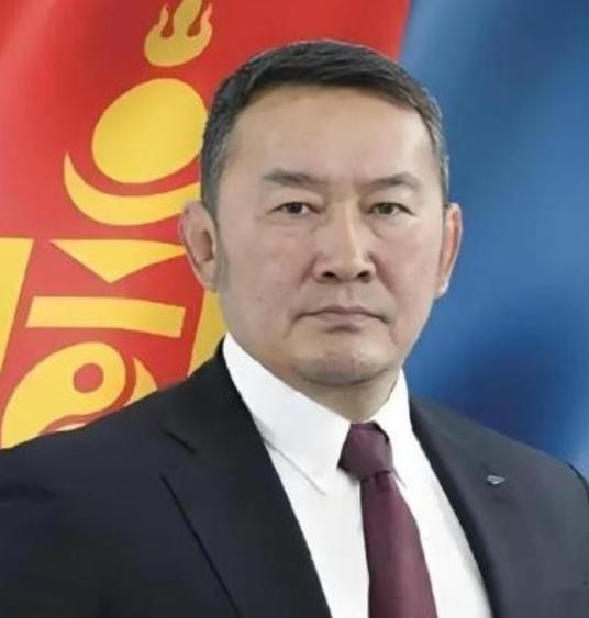 外蒙为何反华？如今宁可饿死也不向东大靠拢？很简单的一个道理， 内蒙古 的人就比 