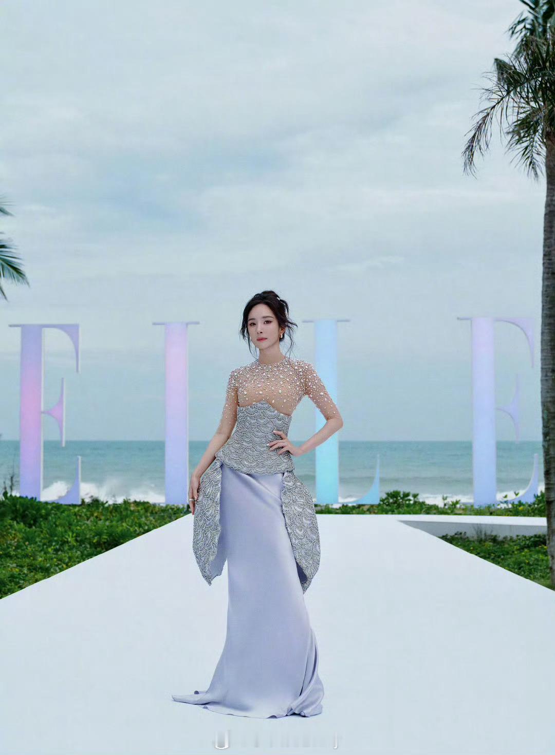 杨幂elle海边大片🈶🏝️女明星ELLE出图 ​​​