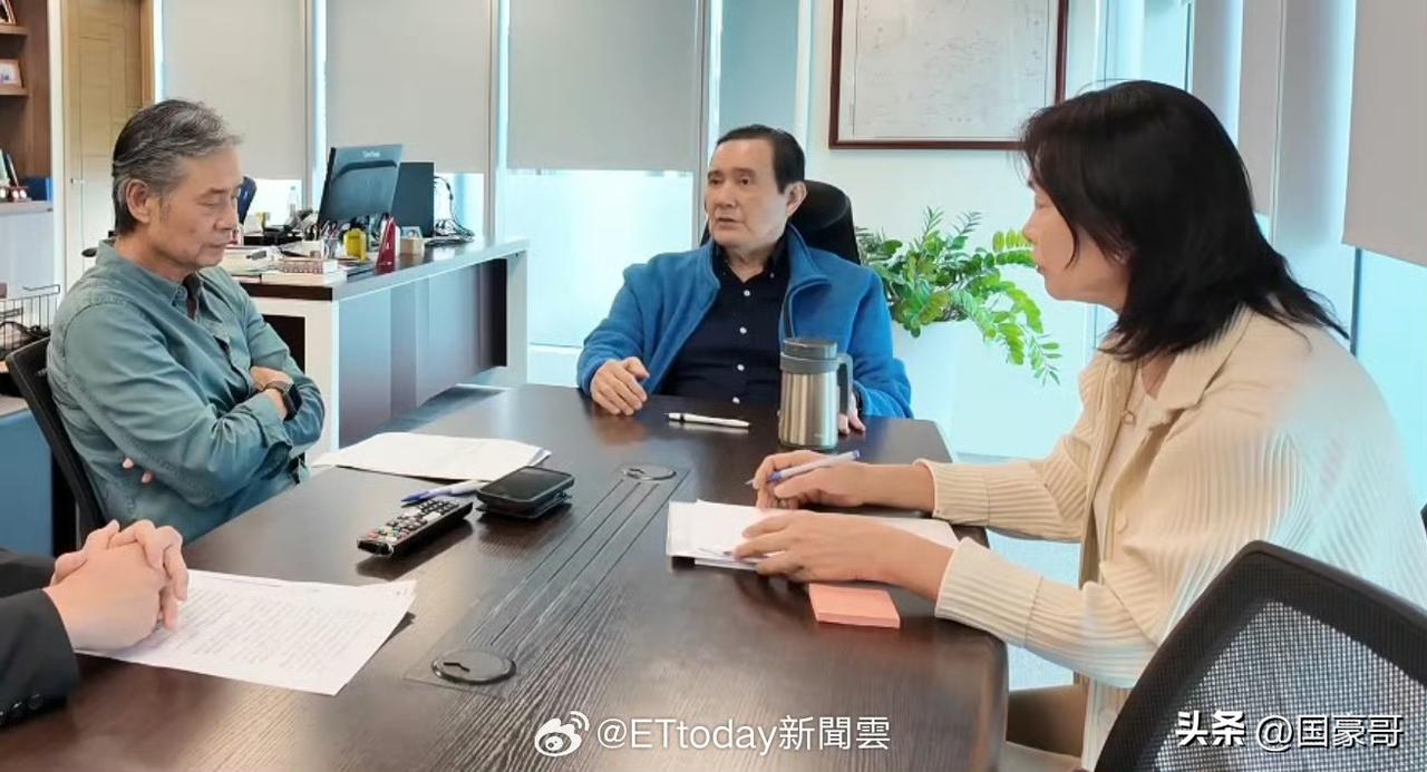 5月22日，马英九发亲笔信，反驳“失智”传言，称自己“每天读报看书，与过去数十年