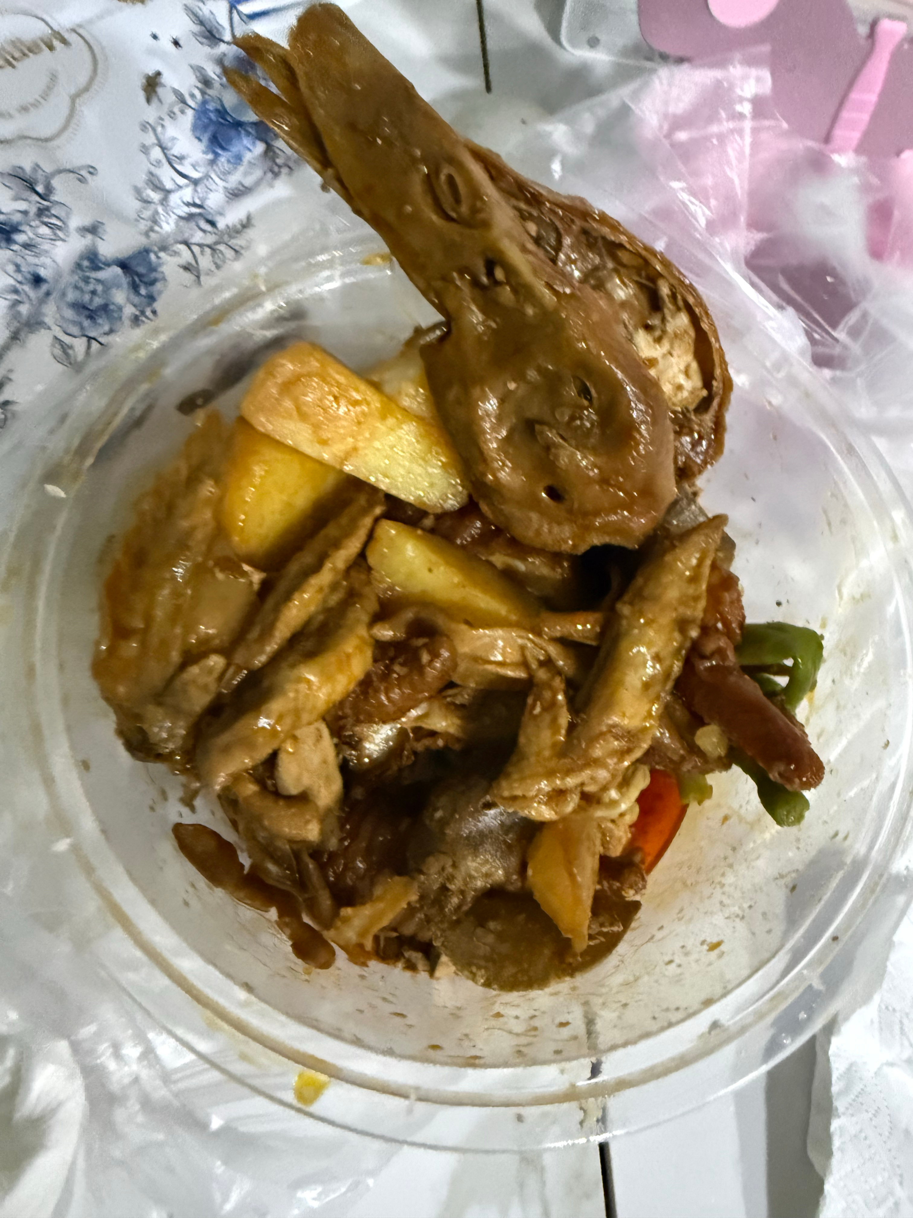 晚上好饿又去买了凉菜嘎嘎嘎 
