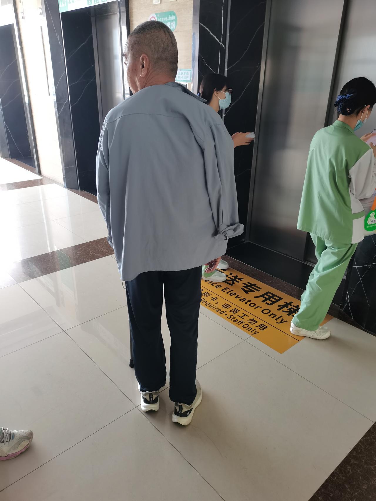 3万多报销了7000多，68岁的父亲确诊肺腺癌晚期多发骨转移脑转移，甲状腺癌转移