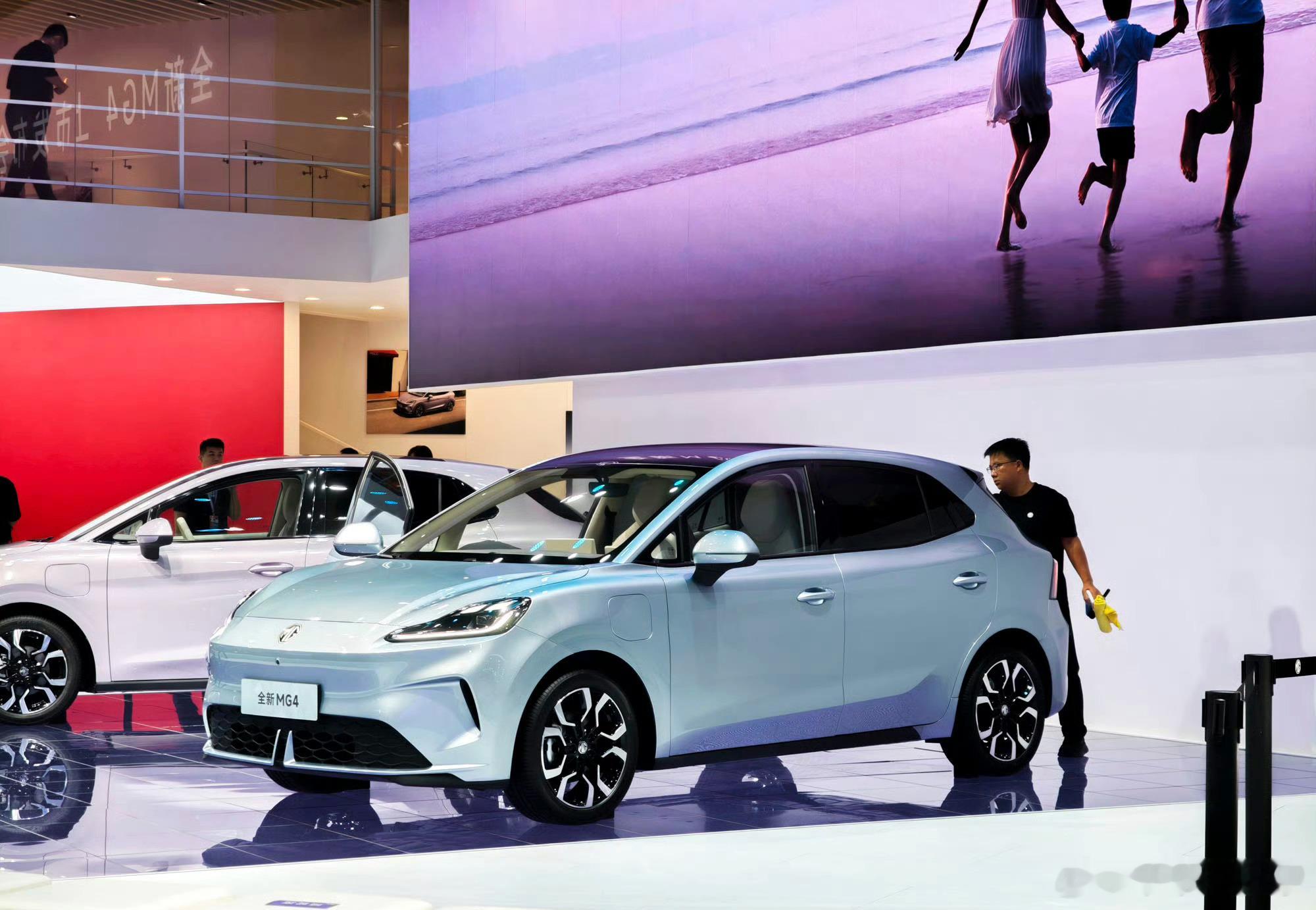 MG4限时补贴卖6.58万元，但续航给到了437km，这个级别销量王星愿一月卖4
