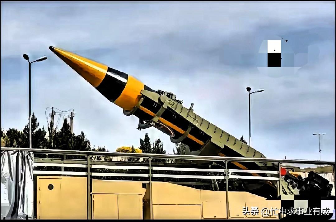 【不怕你笑，就怕你不知道】伊朗在3月11日进行了一次名为“真实承诺4”的军事演习