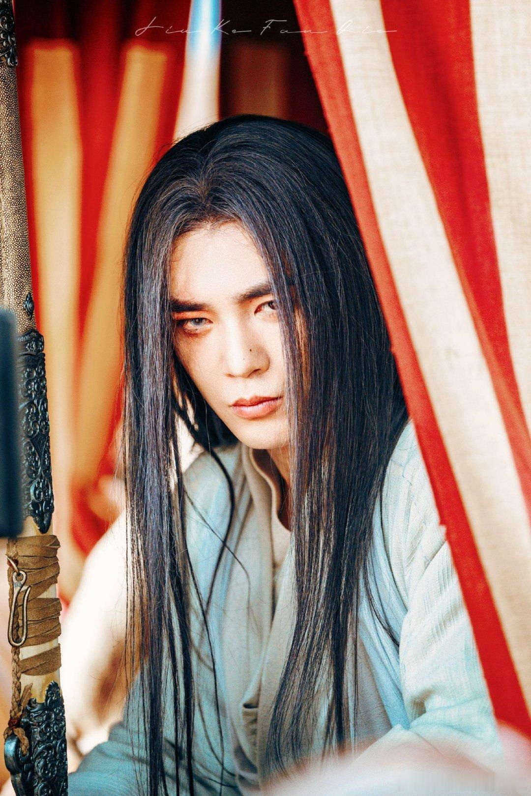 于适说竖是个很佛的人于适解读镖人竖的内心世界 《镖人》的竖被于适解读得太透彻！佛