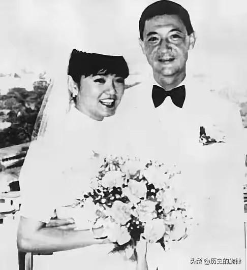 苦追十年终成婚，命运太无情！蒋孝武与小20岁家教蔡惠媚，婚后结局让人唏嘘
 
1