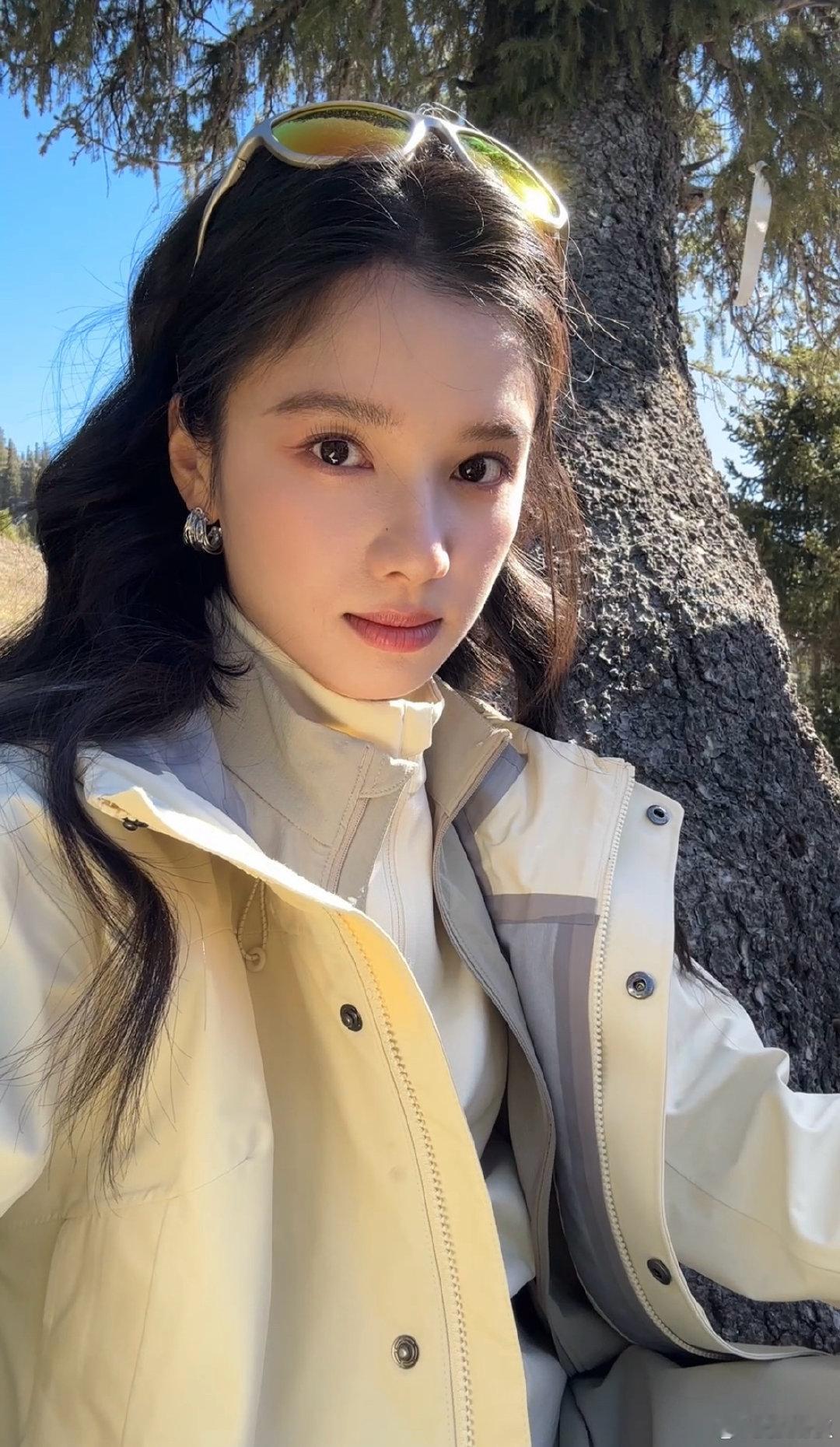 张婧仪爬山忠实爱好者张婧仪又又又去爬山了张婧仪爬山忠实爱好者 