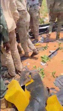 “中国防空导弹发威了！”当地时间9月16日，苏丹叛军“快速支援部队”成功击落了一