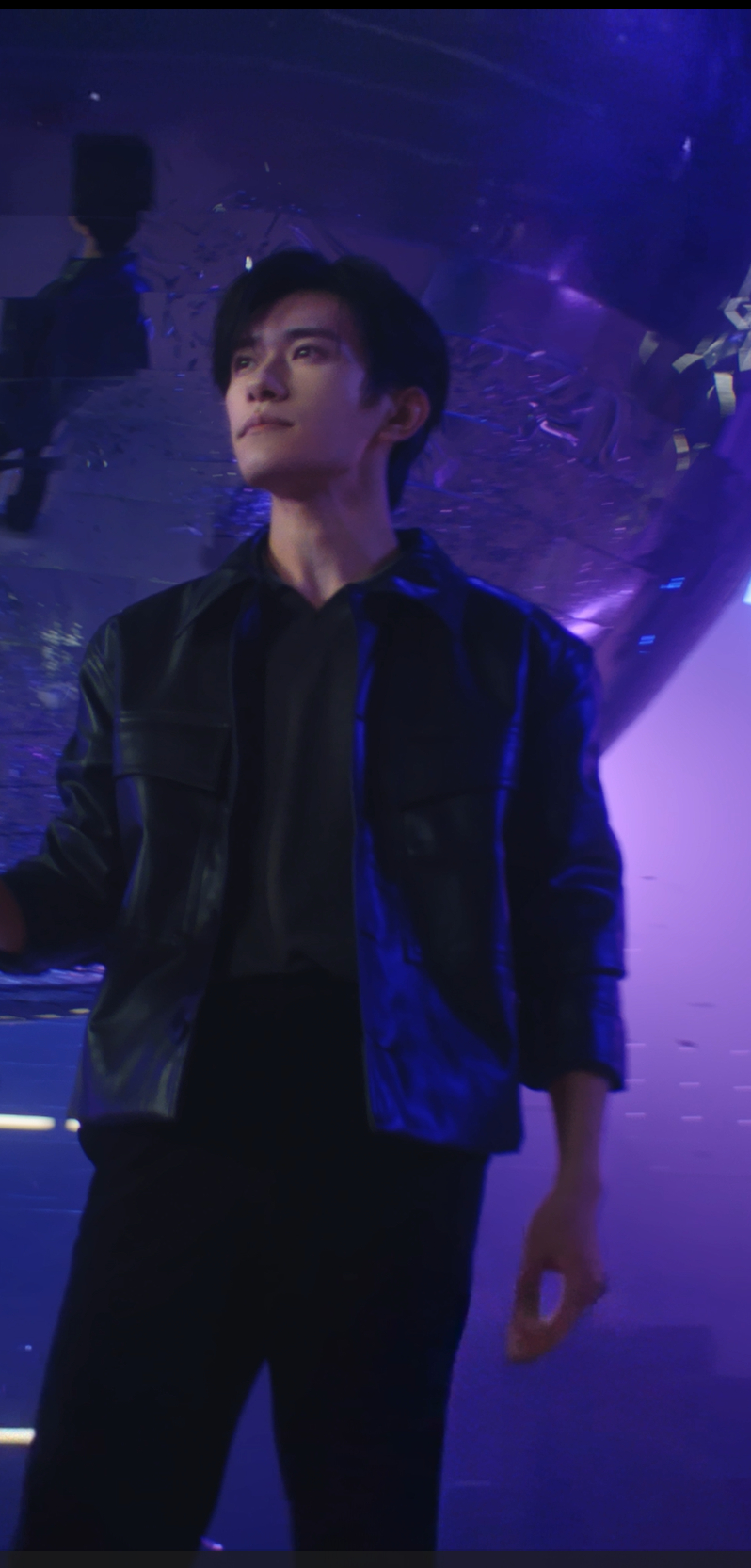 易烊千玺自成焦点易烊千玺耀目双星 一眼就能锁定玺子哥，这种自带焦点的感觉也是没谁