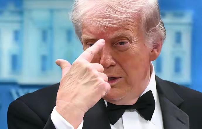 ​白宫记者协会晚宴已有百年历史，美国历届总统都支持和参与，但晚宴也曾受到美国媒体