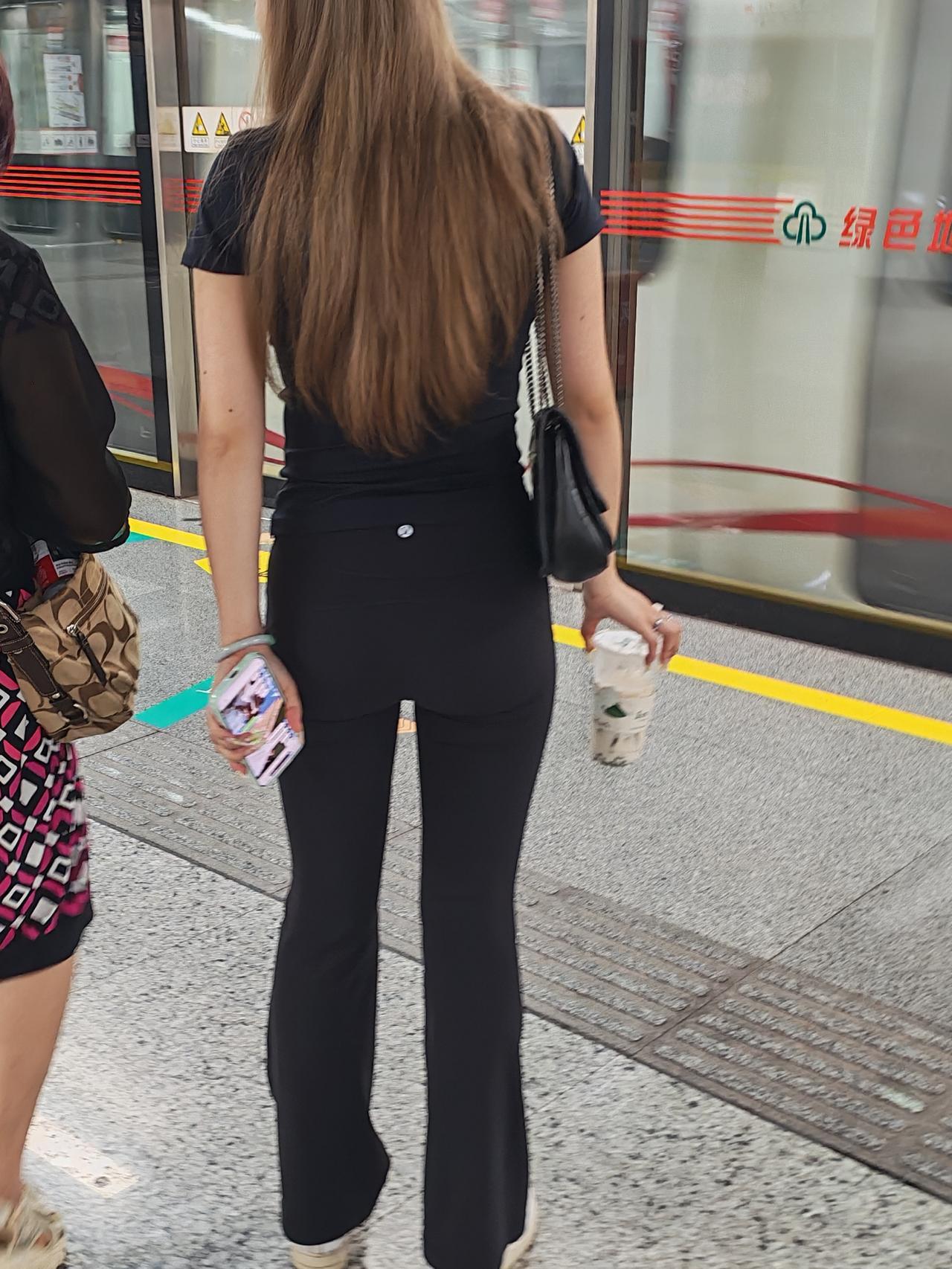 都喜欢右边吧