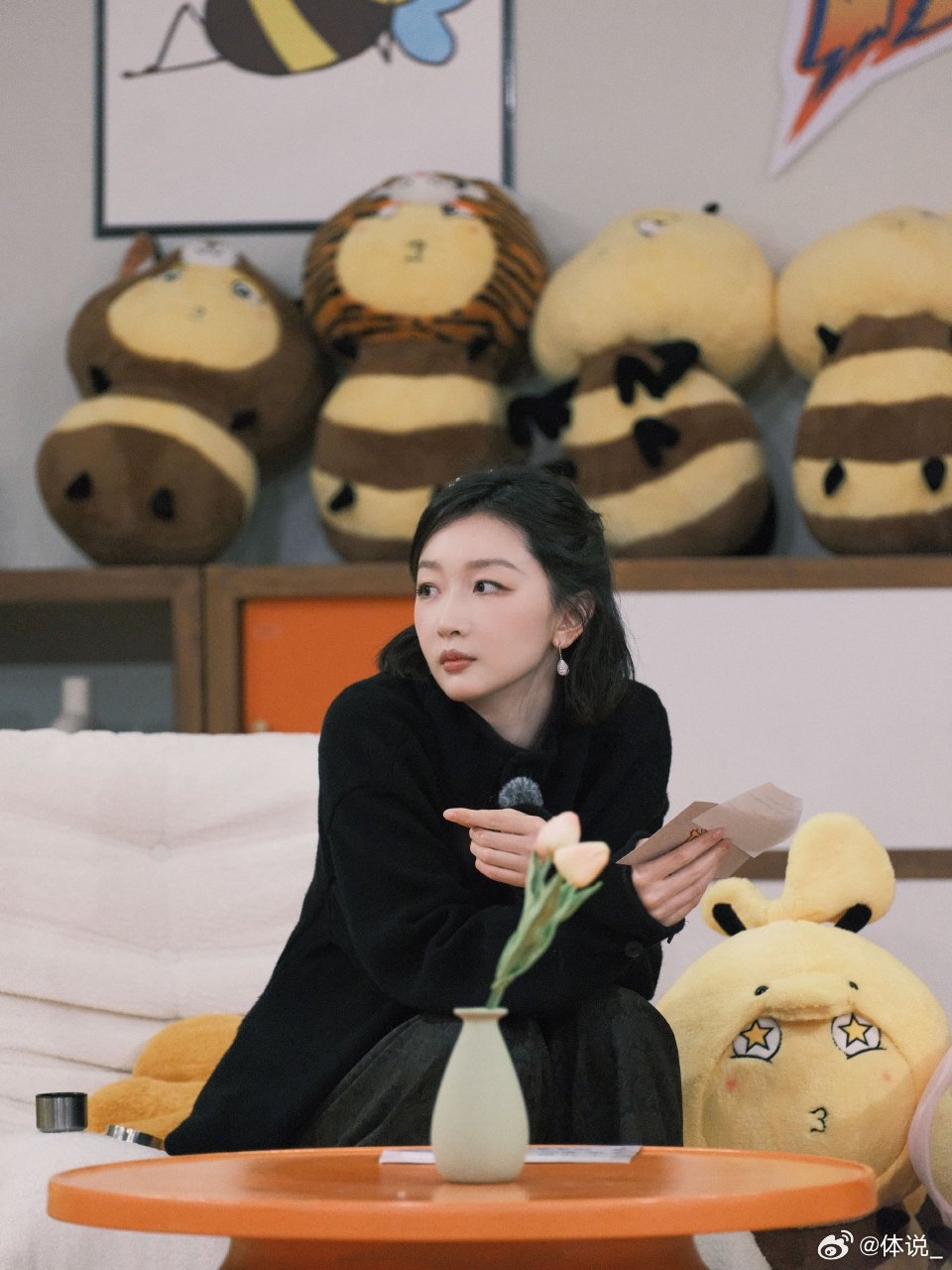 周冬雨不做演员想去养驴周五晚高疯周五晚高疯这段真的笑到我，周冬雨张口就说要养驴，