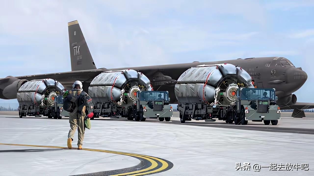 看看美军B-52的挂载导弹的方式，相信很多人没有见过，和左轮手机一样，旋转挂弹，