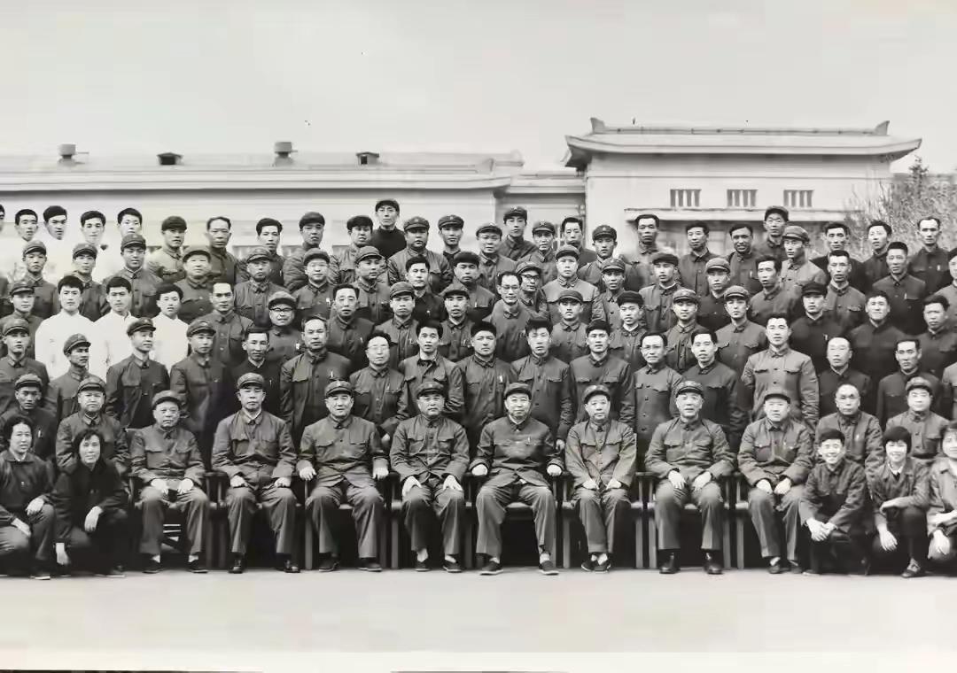 ＃红色文化＃
伟人风采欣赏：