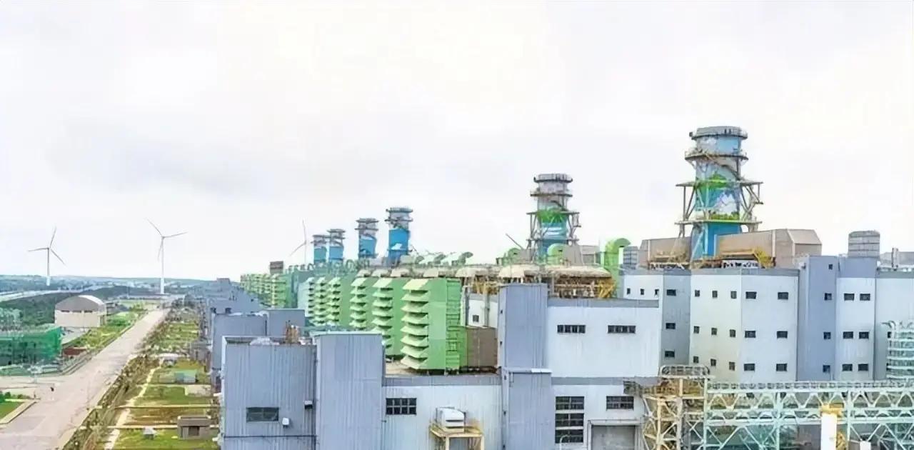 台海军演叠加台中大停电，把台湾电网的软肋暴露在灯光熄灭的一瞬间。
 
12月29